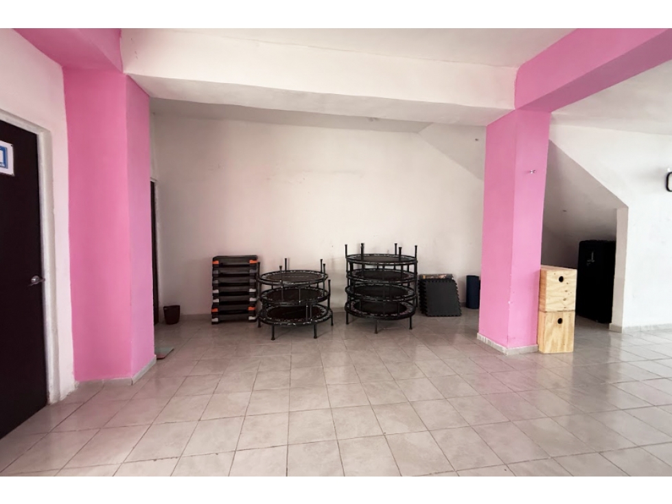 Edificio con Locales en VENTA en La Valencia CEV667526 - 3