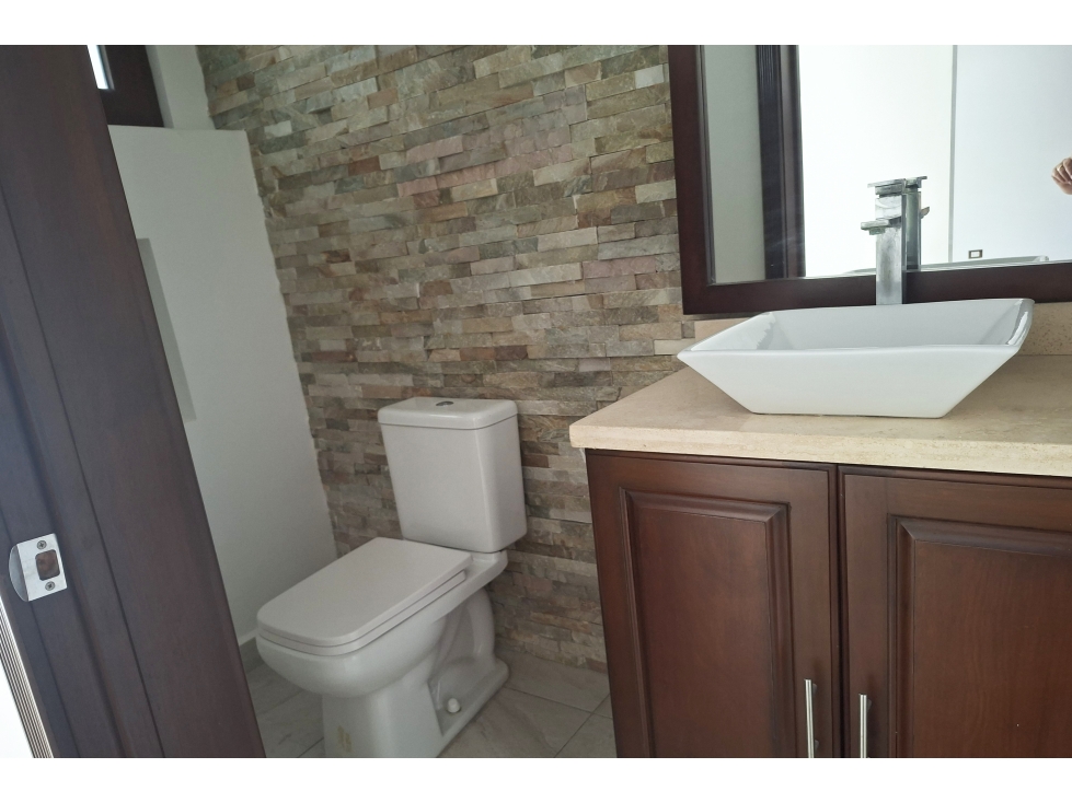 Residencia al norte de 1 planta en Country Club RCV688110 — foto 3
