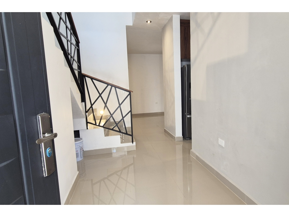 Estrena Casa al Norte de Saltillo en Las Quintas RCV690278 - 3