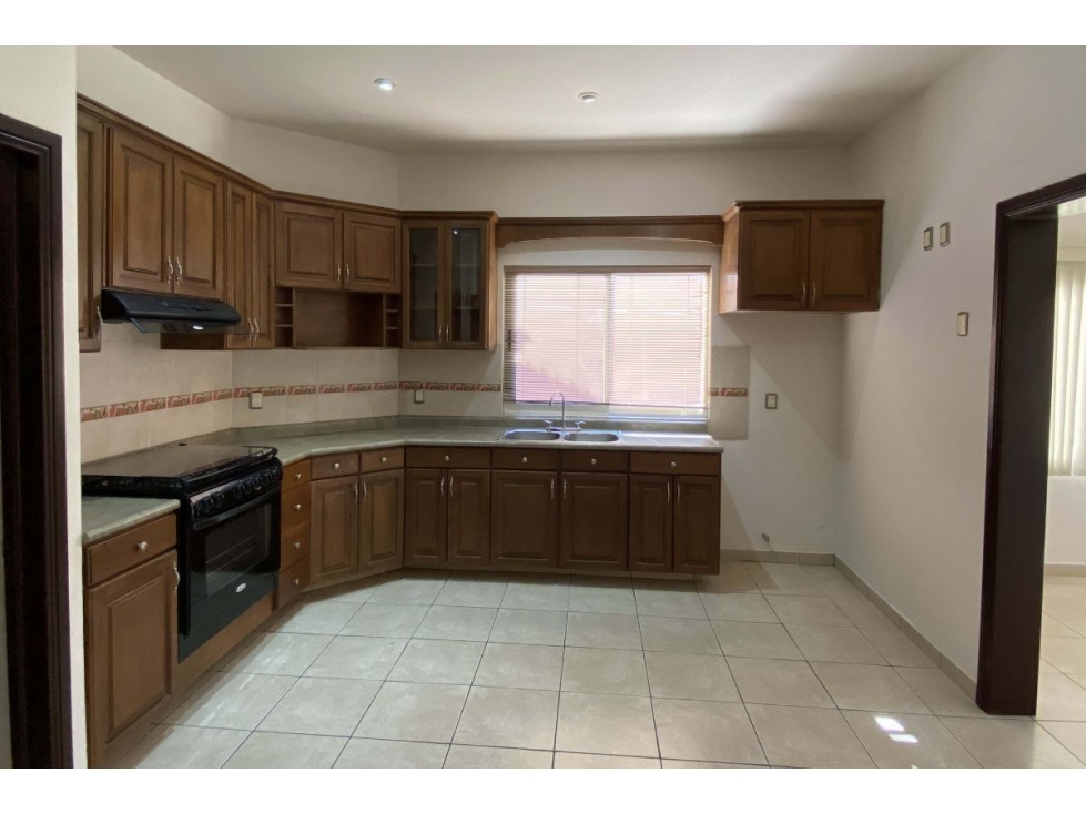 Casa en Venta en Valle Real RCV452638 - 3