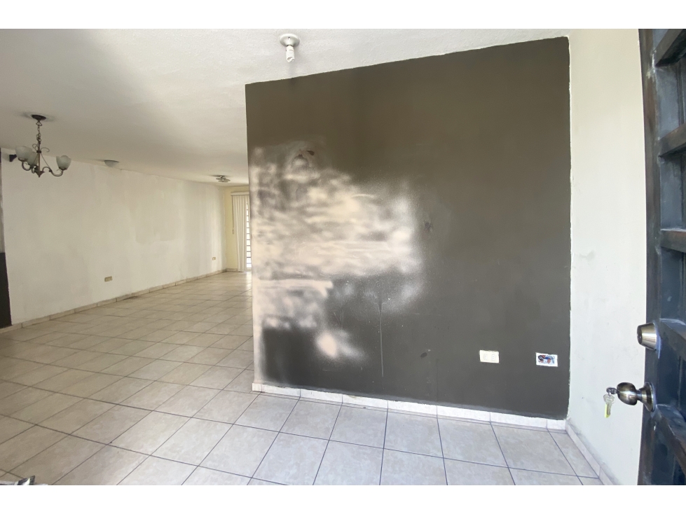 Casa en VENTA de oportunidad en Fracc. Portales RCV631320 — foto 2