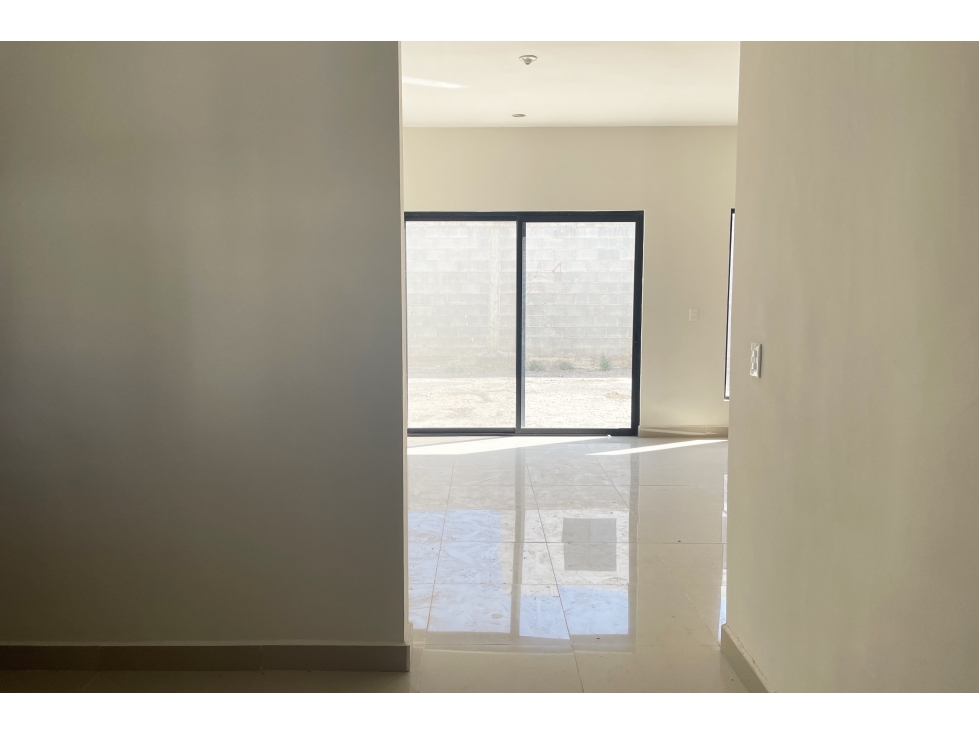 Casa en RENTA a estrenar en Fracc. Santa Elena RCR666613 — foto 4
