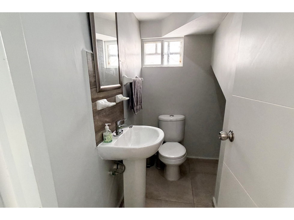 Casa en RENTA Amueblada en Valle Oriente Sect. F RCR680134 — foto 4