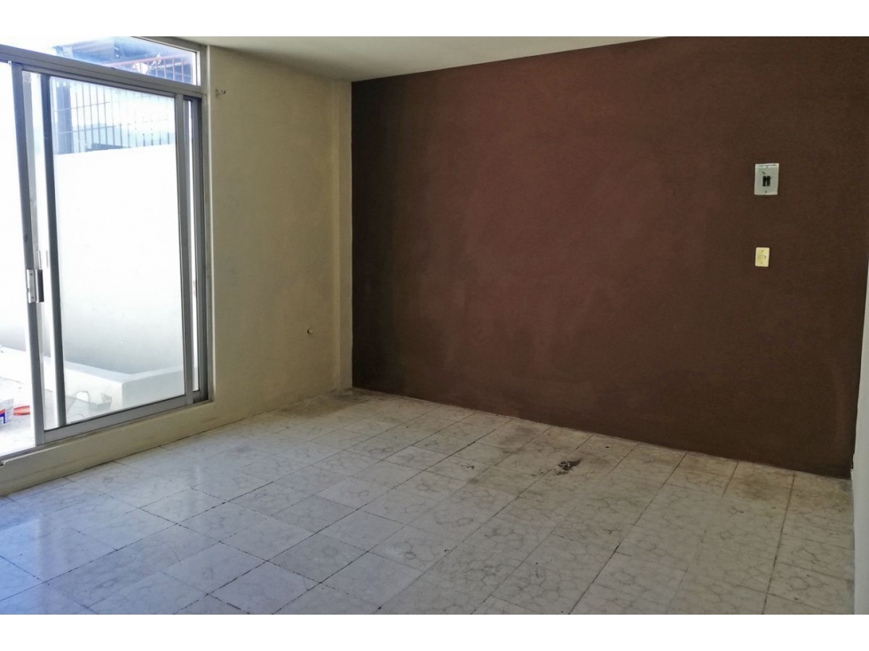 Locales en RENTA sobre Urdiñola CLR554731 — foto 4