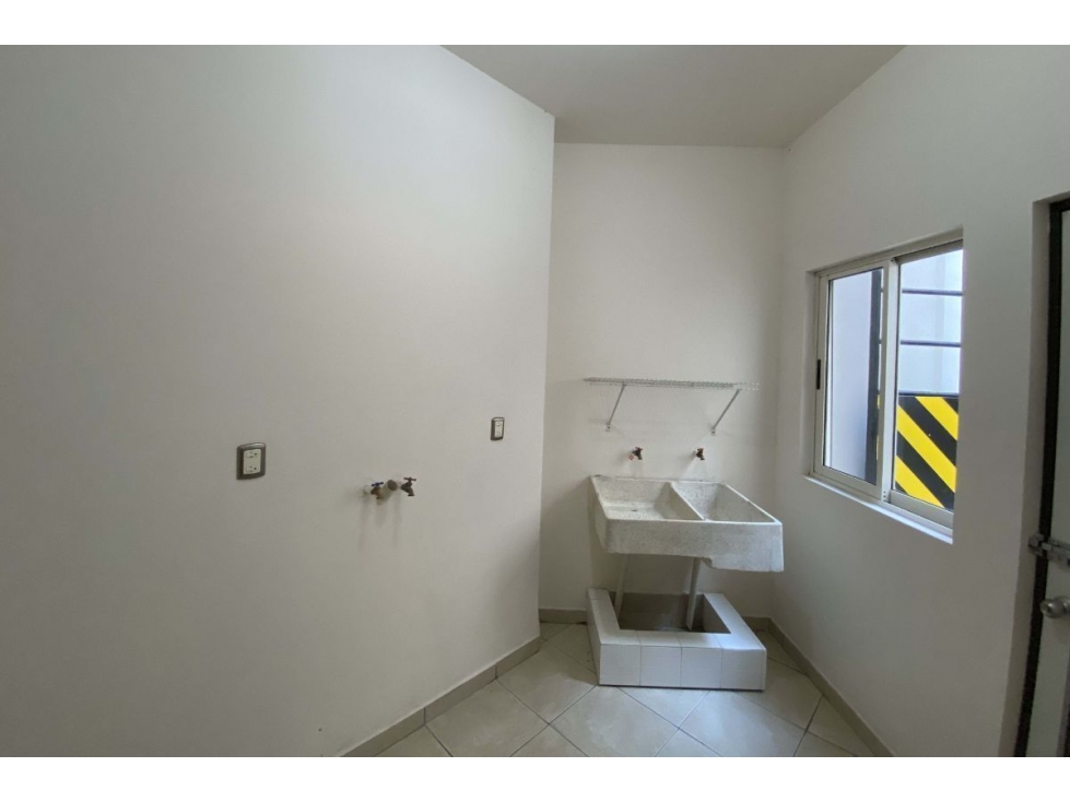 Casa en Venta en Valle Real RCV452638 - 4