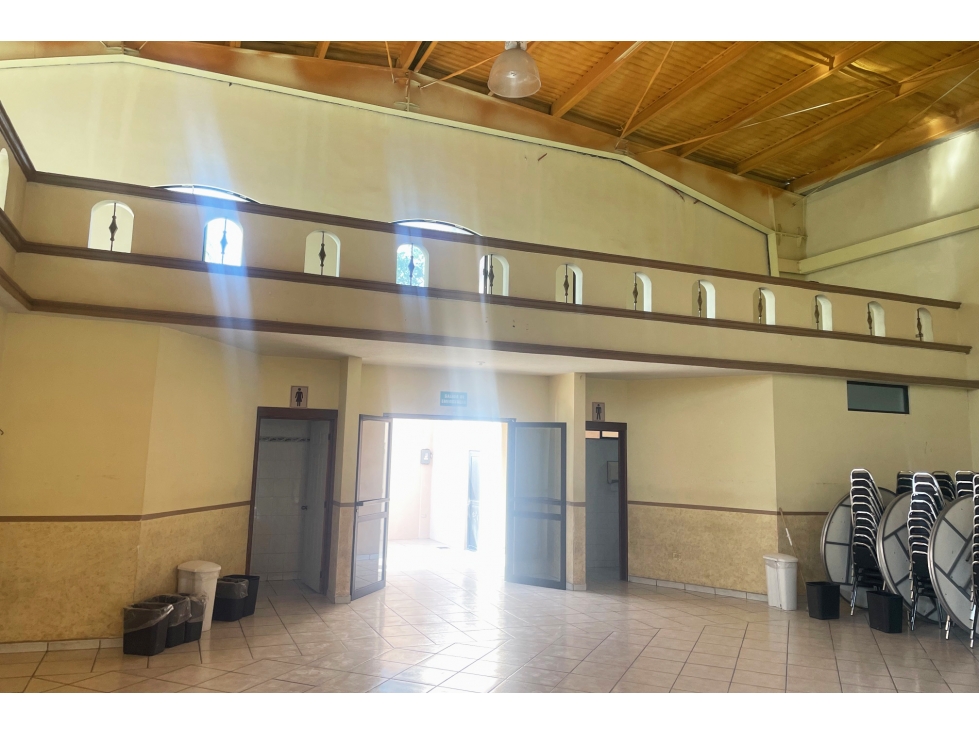 Amplio local en RENTA en zona centro de Ramos Arizpe CLR626001 - 5