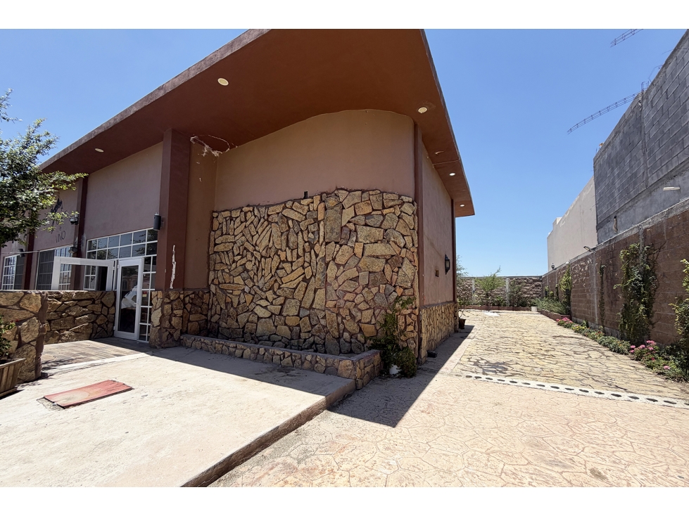 Local en RENTA sobre Blvd. Manuel Acuña en Ramos Arizpe CLR680106 - 5