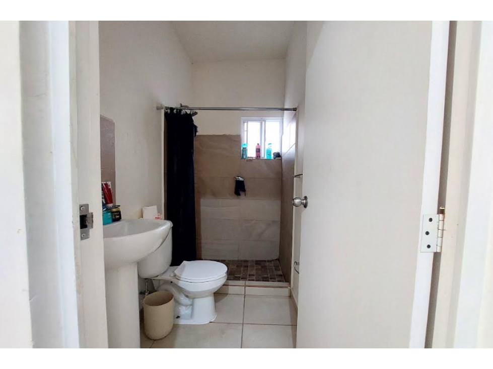 Casa en RENTA semi-amueblada en Valle de los Almendros RCR688661 - 5