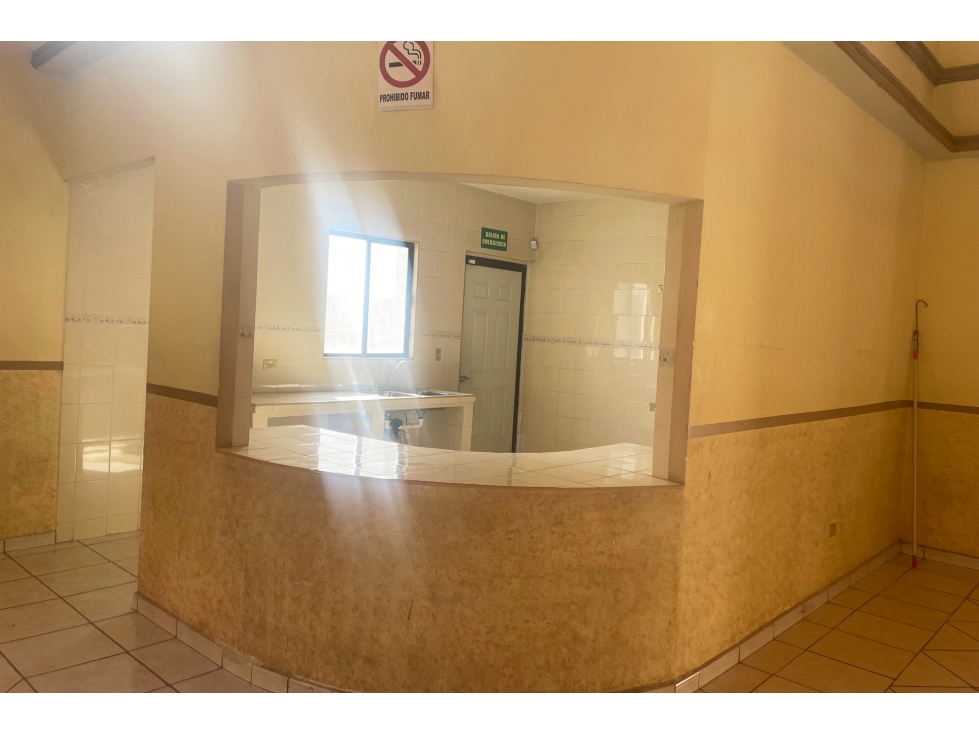 Amplio local en RENTA en zona centro de Ramos Arizpe CLR626001 - 6