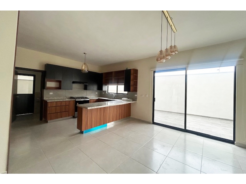 Estrena Casa en RENTA en Privanzas del Campestre RCR647912 — foto 6