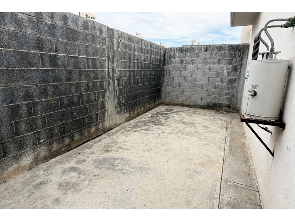 Casa en RENTA Amueblada en Valle Oriente Sect. F RCR680134 — foto 6
