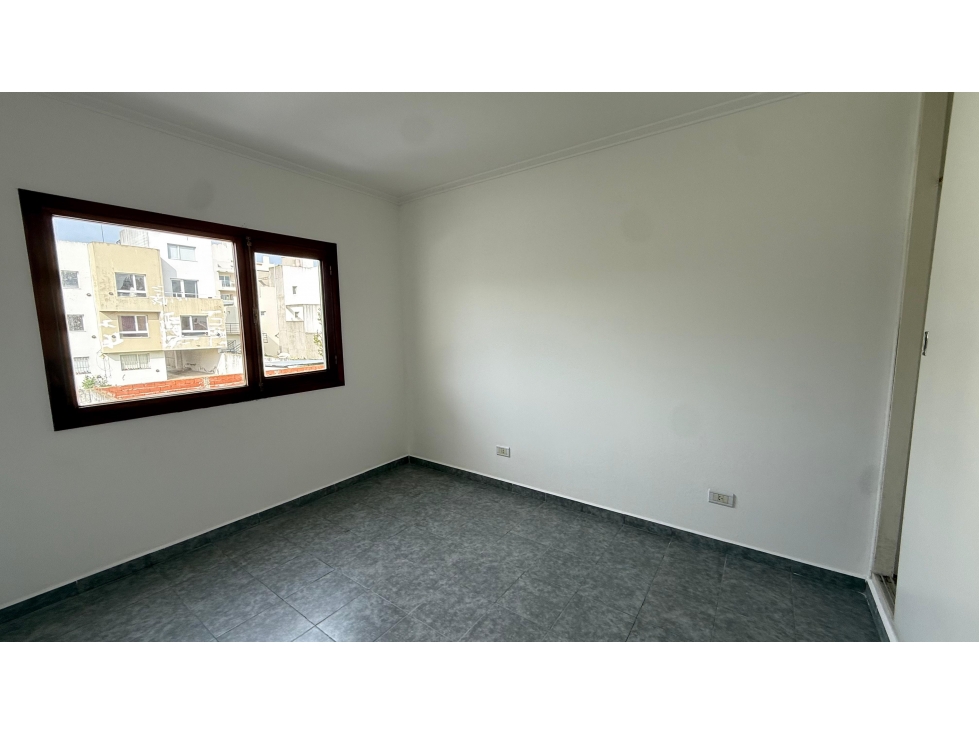 Departamento en VENTA - 2 Amb. - Primer Piso - SEMICENTRO — foto 6