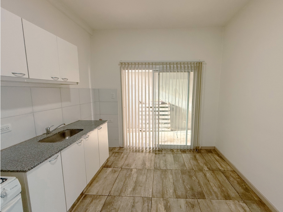 CASA DE 3 HABITACIONES CON JARDIN Y GARAGE EN TANDIL - 6