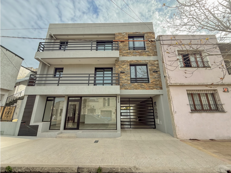 DEPARTAMENTO 2 AMBIENTES CON BALCON - TANDIL, CENTRO.