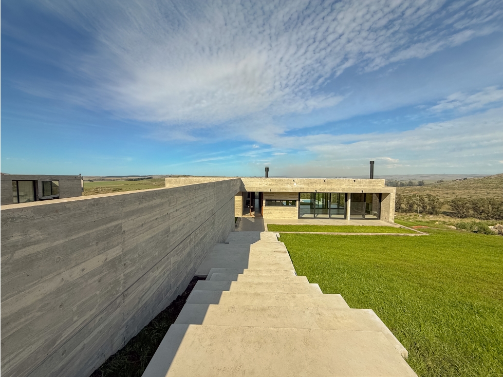CASA EN VENTA A ESTRENAR EN TANDIL -BARRIO CERRADO ALTOS AIRES - 5
