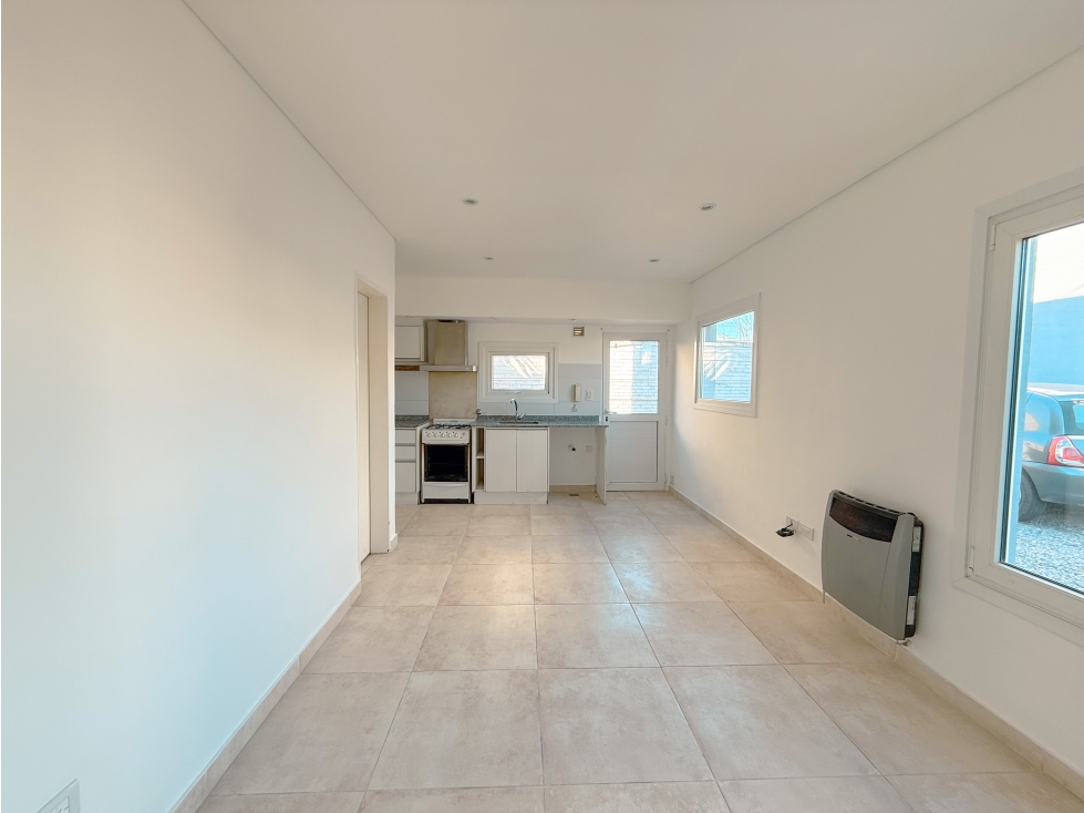 DUPLEX - 1 DORMITORIO - CON COCHERA - 2