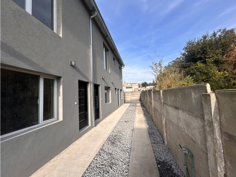 DEPARTAMENTO TIPO DUPLEX 2 HABITACIONES CON PATIO Y ESTACIONAMIENTO - 4