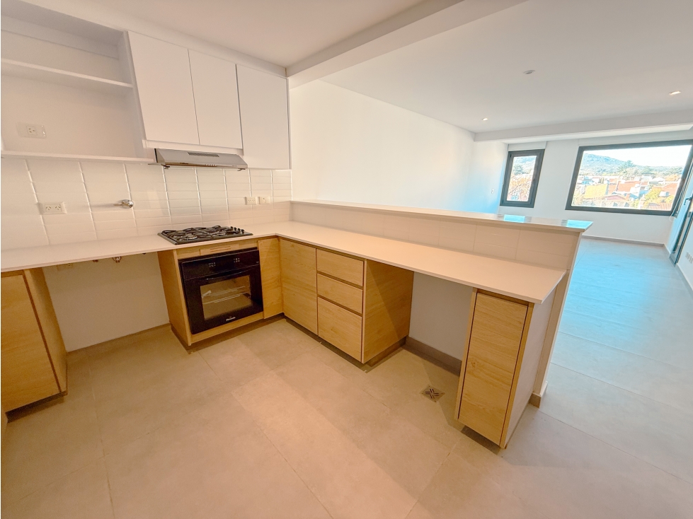 DEPARTAMENTO 3 AMBIENTES CON COCHERA Y VISTA LAS SIERRAS — foto 4