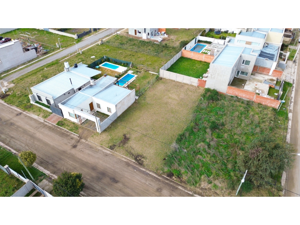 LOTE EN VENTA CON TODOS LOS SERVICIOS -TANDIL - 2