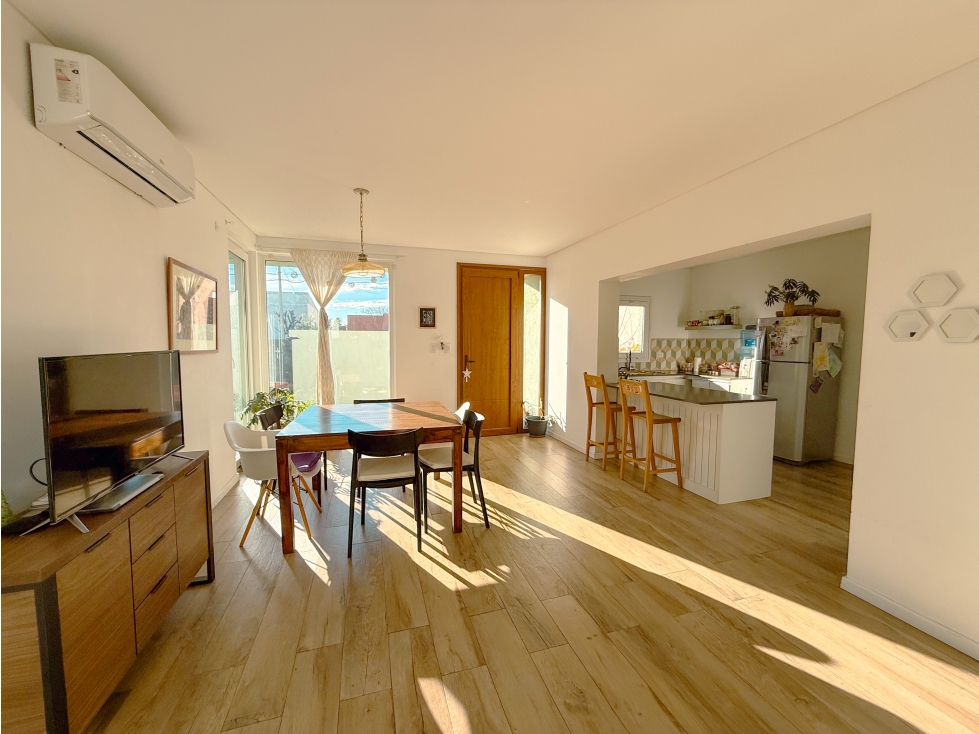 CASA 3 DORMITORIOS, 2 BAÑOS Y GARAGE EN TANDIL - 6