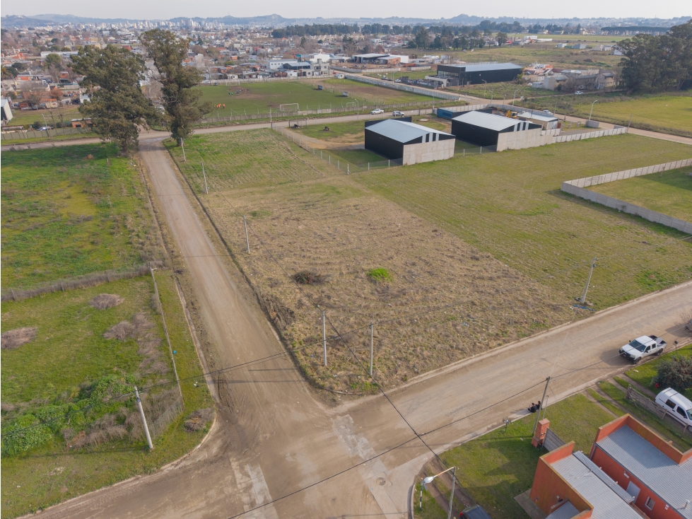 SE VENDE LOTE EN TANDIL - ZONA AV. ACTIS - 6
