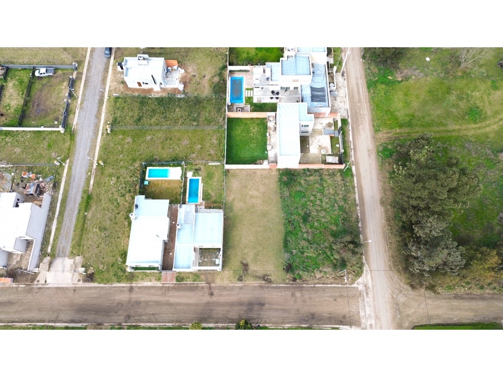 LOTE EN VENTA CON TODOS LOS SERVICIOS -TANDIL - 4