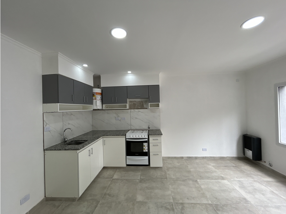 OPORTUNIDAD DEPARTAMENTO DÚPLEX AMPLIO A ESTRENAR EN VENTA - TANDIL. — foto 4