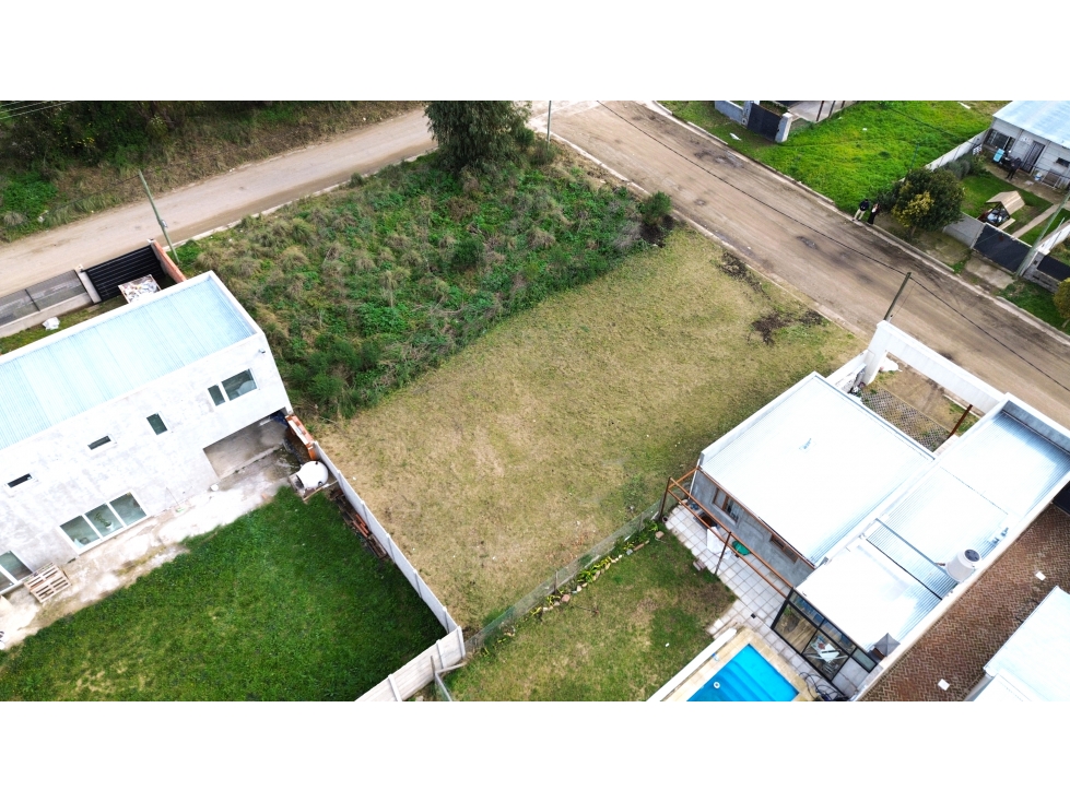 LOTE EN VENTA CON TODOS LOS SERVICIOS -TANDIL - 6