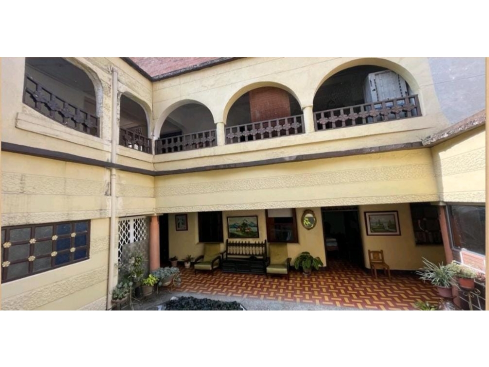 VENTA DE CASA LOTE BARRIO LAURELES CERCA IGLESIA SANTA TERESITA