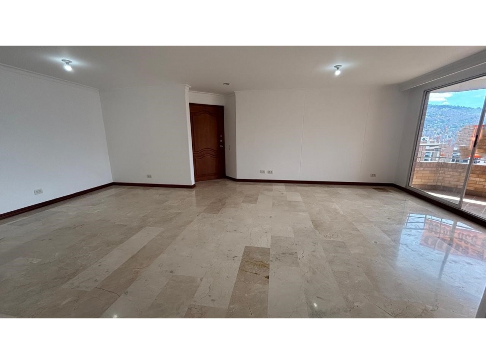 VENTA APARTAMENTO 176 MTS LAURELES SEGUNDO PARQUE