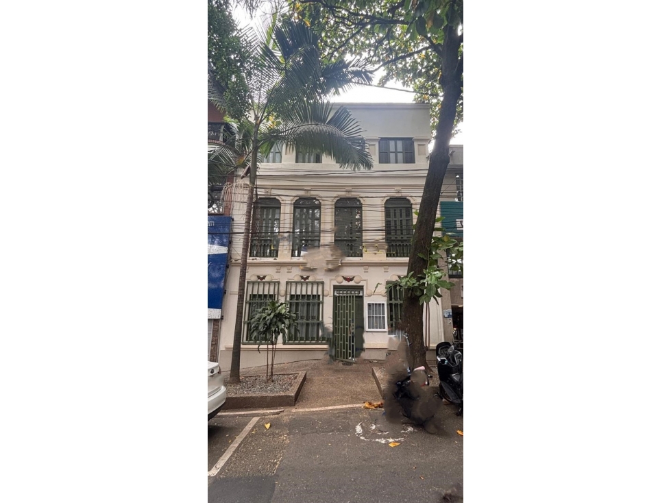VENTA CASA UBICACIÓN ESTRATEGICA CENTRO MEDELLIN