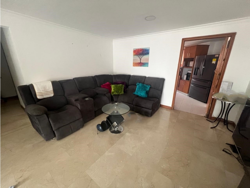 VENTA EXCLUSIVO Y AMPLIO APARTAMENTO 185M2 LAURELES SEGUNDO PARQUE — foto 2