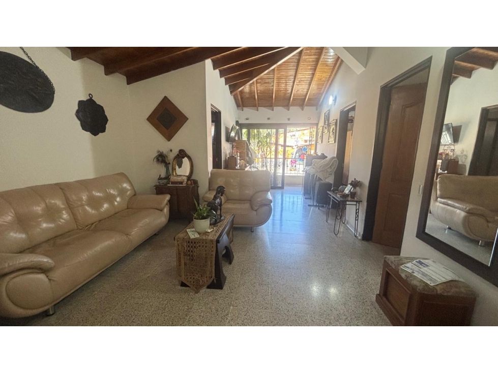 VENTA CASA EN GUARNE CERCA LA PARQUE - 147 M2