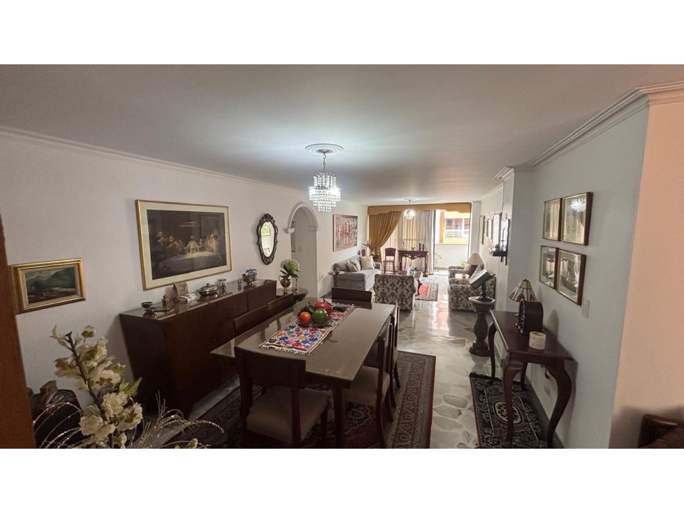 VENTA APARTAMENTO 154 M2 CERCA IGLESIA SANTA TERESITA LAURELES