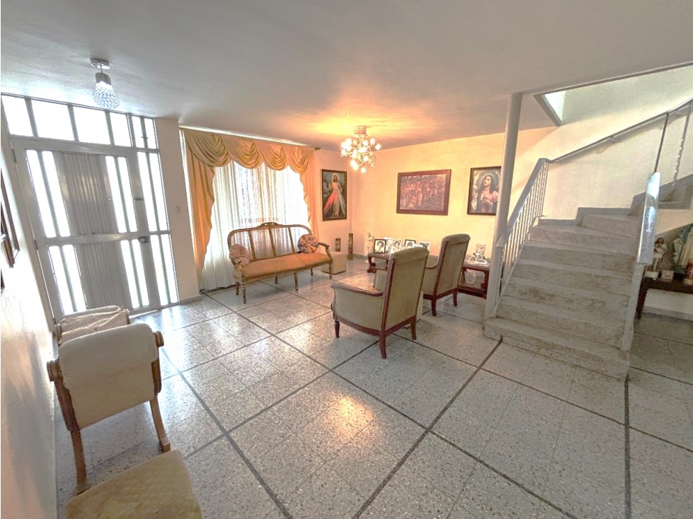 VENTA CASA UNIFAMILIAR EL NOGAL LAURELES PARA CONSTRUIR O HABITAR