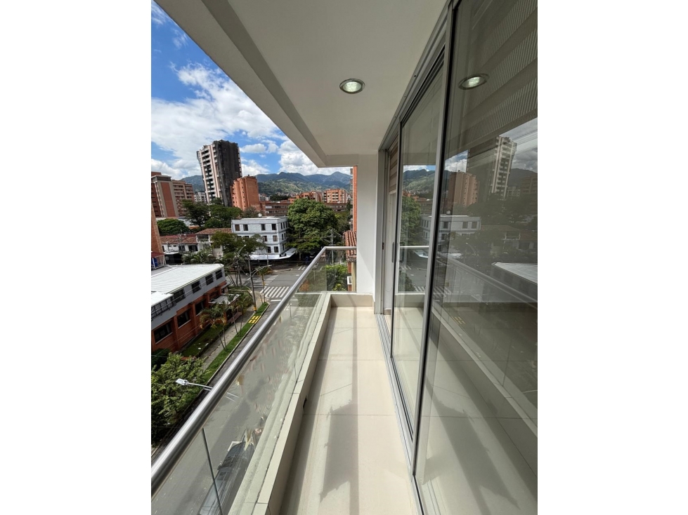 VENTA AMPLIO APARTAMENTO DUPLEX LAURELES LA CONSOLATA — foto 4
