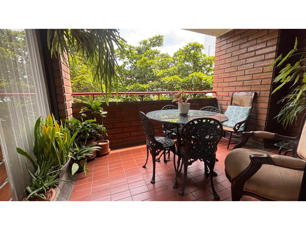 VENTA APARTAMENTO CERCA IGLESIA SANTA TERESITA LAURELES — foto 3