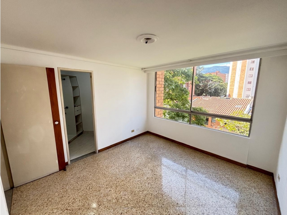 VENTA AMPLIO APARTAMENTO CORAZÓN DE LAURELES SANTA TERESITA — foto 6
