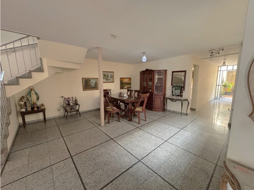 VENTA CASA UNIFAMILIAR EL NOGAL LAURELES PARA CONSTRUIR O HABITAR — foto 2