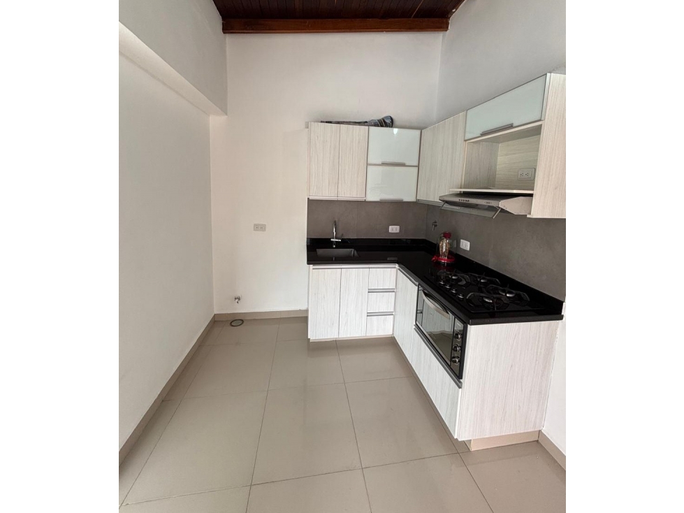 VENTA AMPLIO APARTAMENTO DUPLEX LAURELES LA CONSOLATA — foto 6