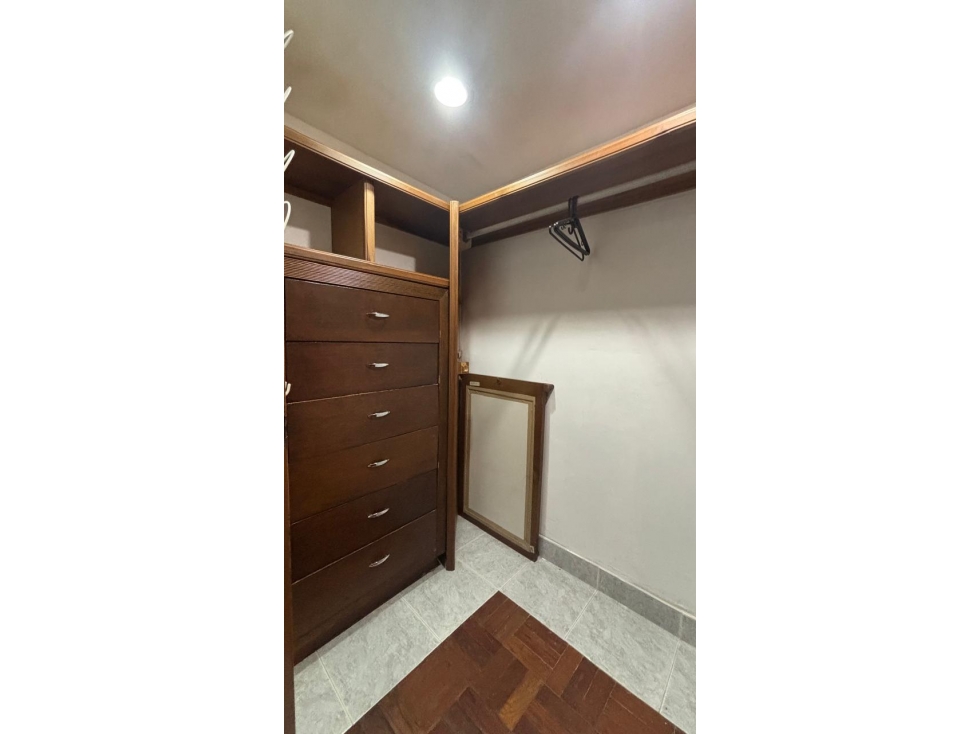 VENTA APARTAMENTO CERCA IGLESIA SANTA TERESITA LAURELES — foto 6