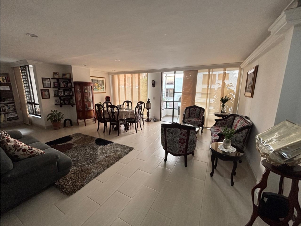 VENTA AMPLIO APARTAMENTO LAURELES SANTA TERESITA EXCELENTE UBICACIÓN — foto 2