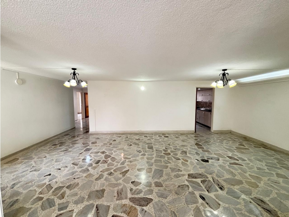 APARTAMENTO VENTA LAURELES 160 M2 4 HABITACIONES CERCA UPB — foto 2