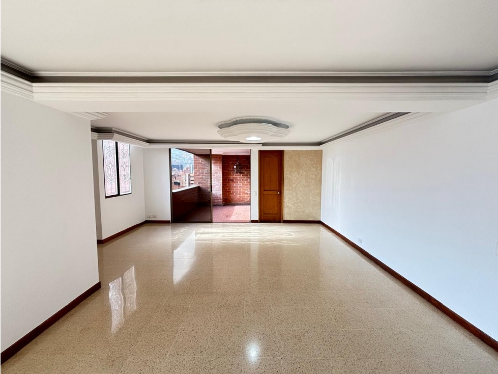 VENTA AMPLIO APARTAMENTO TERRAZAS LAURELES IGLESIA SANTA TERESITA — foto 2
