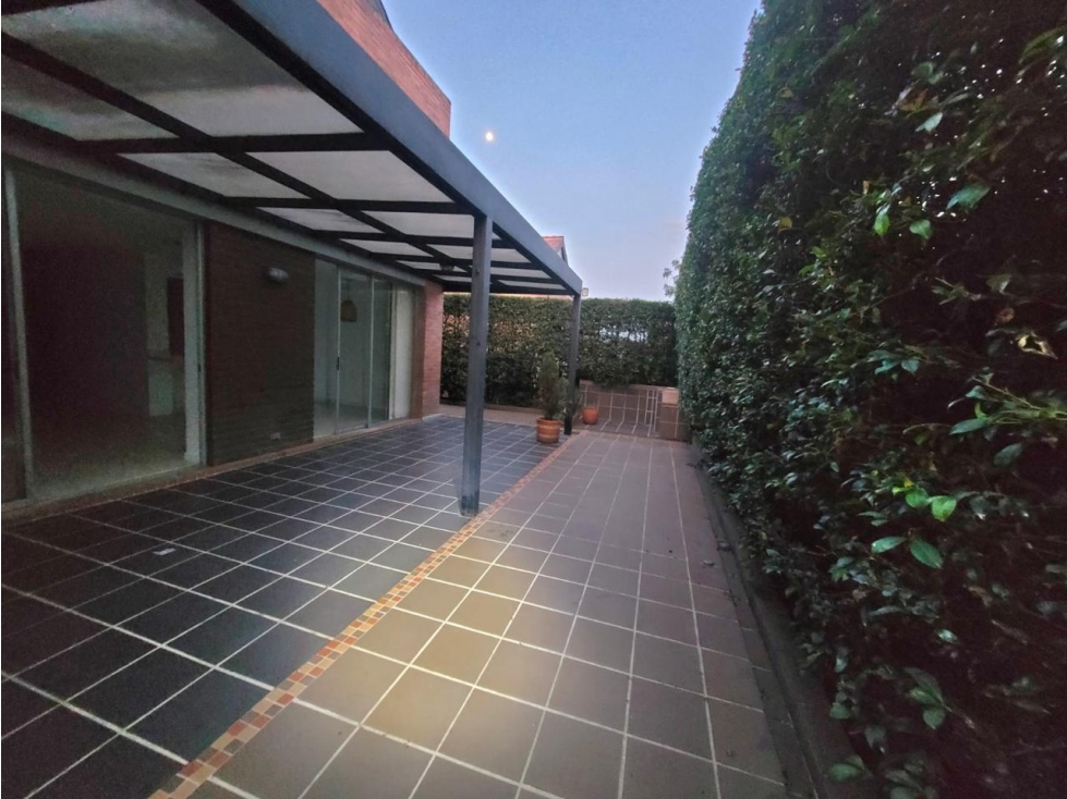VENTA EXCLUSIVA CASA ESTRELLA PARCELACIÓN CERCA DEL PARQUE — foto 4