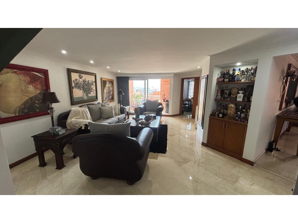 VENTA HERMOSO PENT-HOUSE EN LAURELES IGLESIA SANTA TERESITA — foto 2