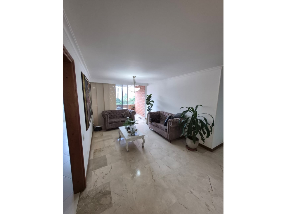 VENTA APARTAMENTO 108 M CERCA IGLESIA SANTA TERESITA LAURELES PISCINA — foto 2