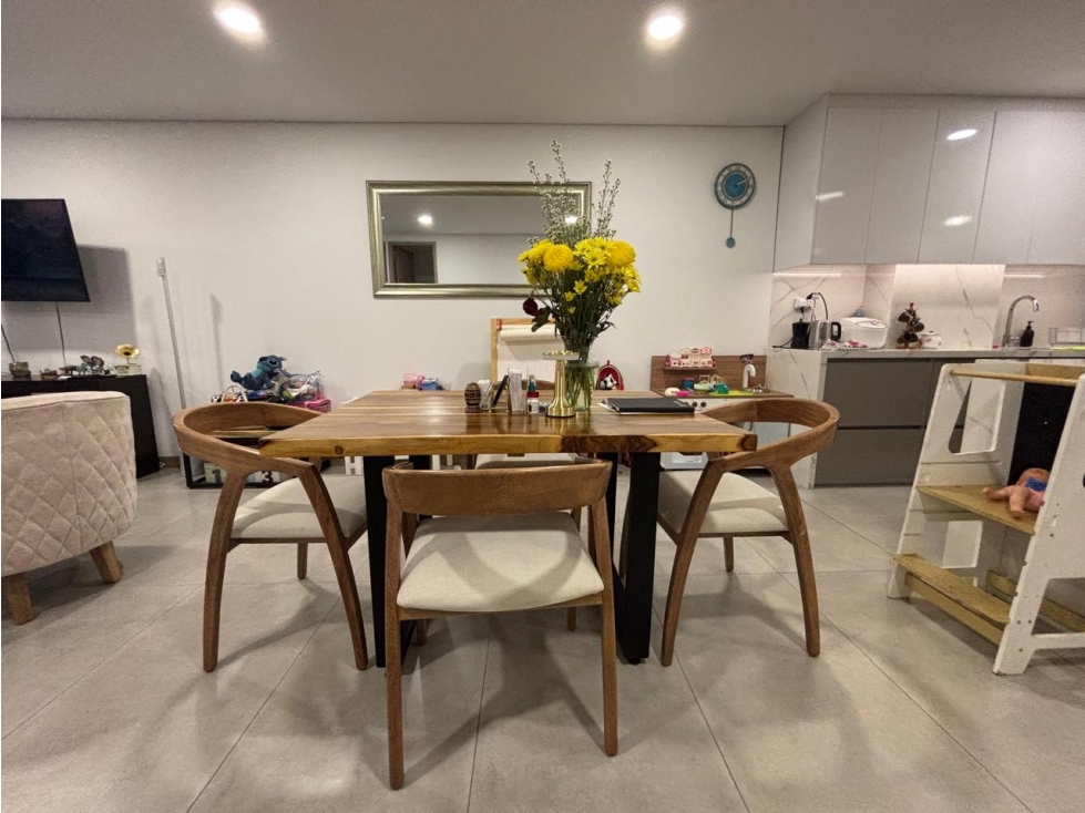 VENTA HERMOSO APARTAMENTO TERRAZA LAURELES IGLESIA SANTA TERESITA — foto 3