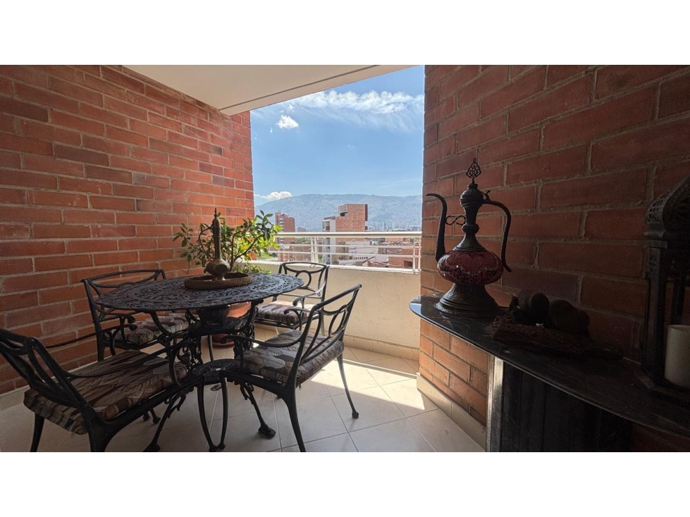 VENTA HERMOSO PENT-HOUSE EN LAURELES IGLESIA SANTA TERESITA — foto 3