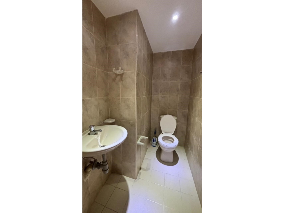 VENTA APARTAMENTO DUPLEX 125 M2 CERCA IGLESIA SANTA TERESITA LAURELES — foto 3
